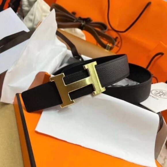 Hermès Reversible Black Belt with Gold Buckle - Size 90, With Box - Picture 2 of 8